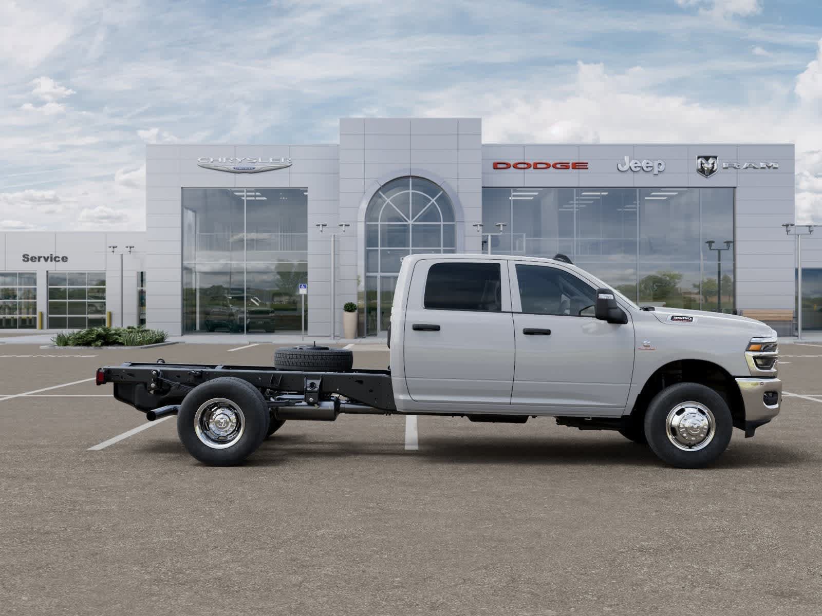 New 2026 RAM 3500 Tradesman w/ Chrome Appearance Group A AWD/4WD image 21