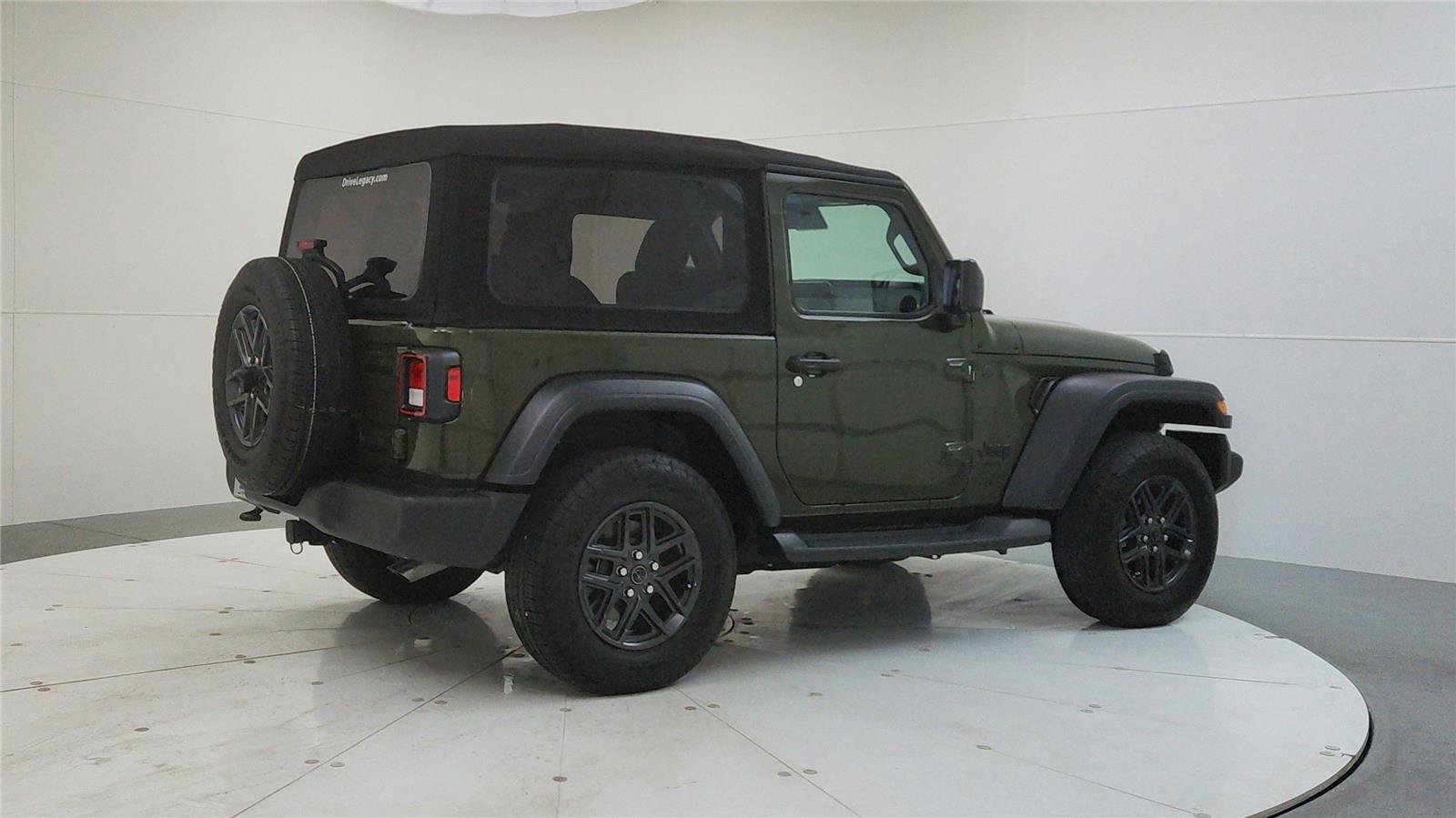 Used 2024 Jeep Wrangler Sport S image 7