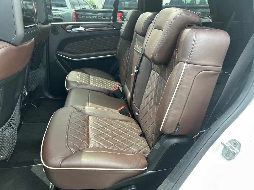 Used 2014 Mercedes-Benz GL 550 4MATIC image 42