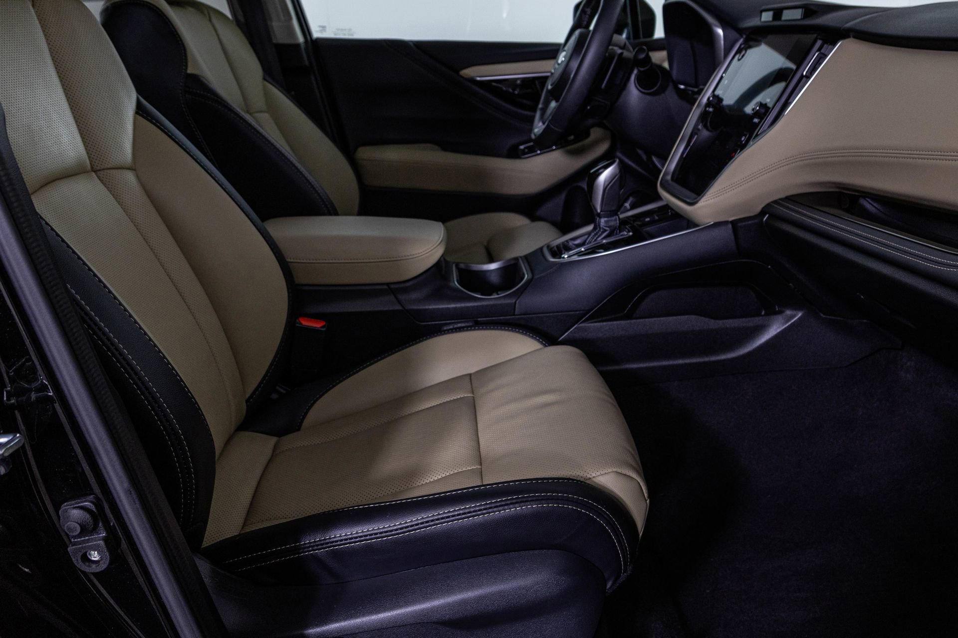 Used 2025 Subaru Outback Limited w/ Popular Package #2 image 42