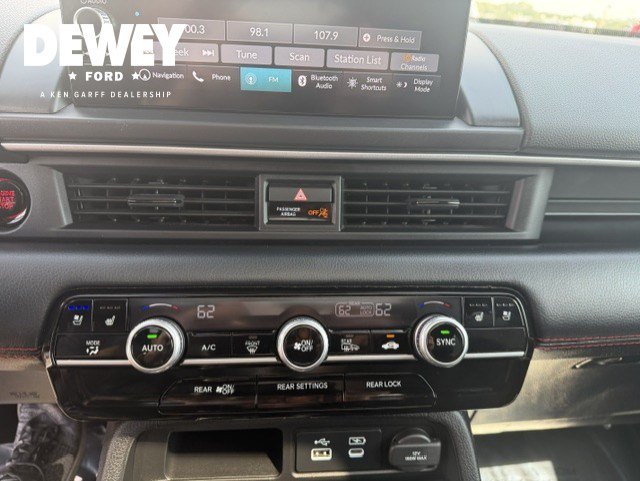 Used 2025 Honda Pilot Black Edition image 22