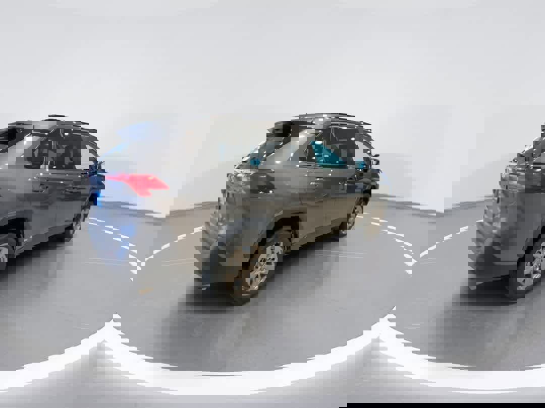 Used 2025 Toyota RAV4 LE image 8