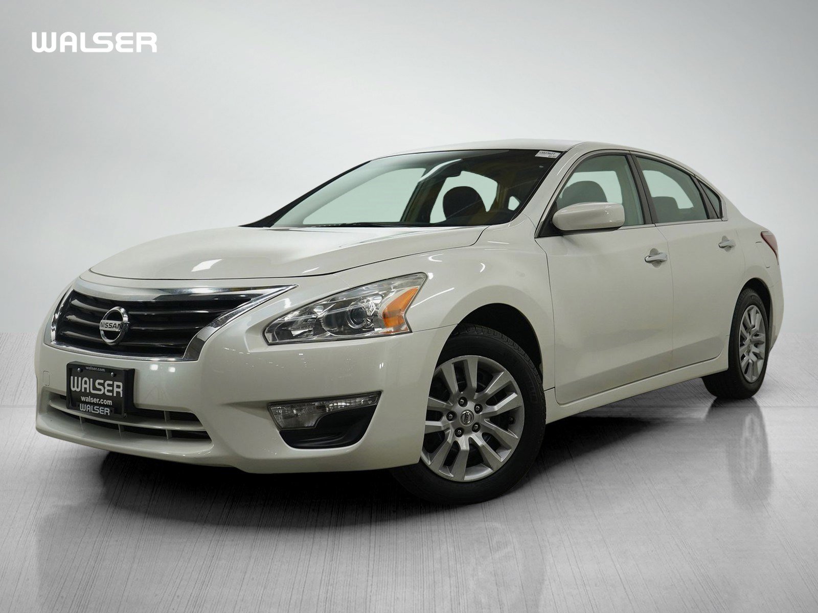 Used 2013 Nissan Altima 2.5 S image 1
