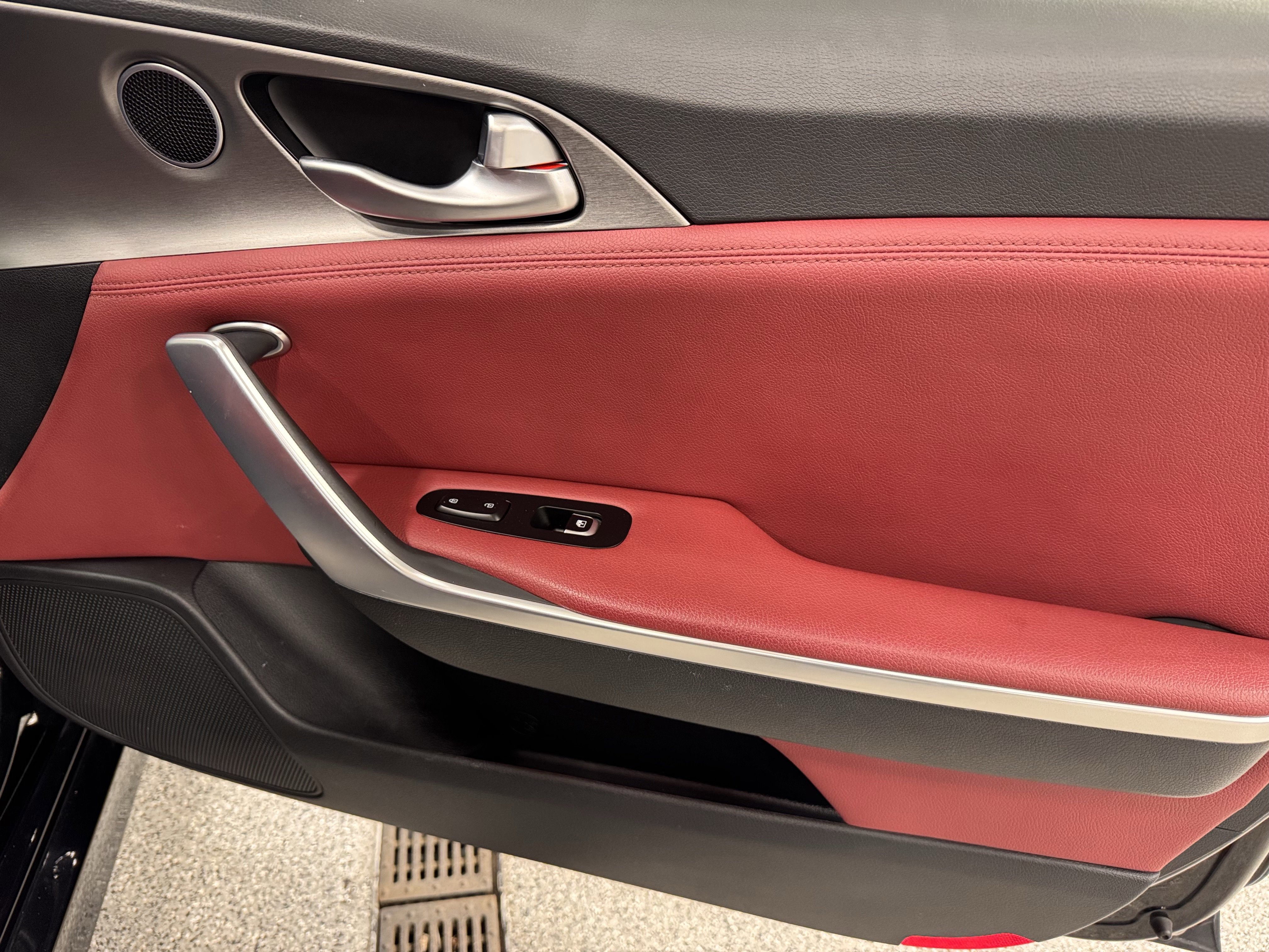 Used 2020 Kia Stinger GT image 26