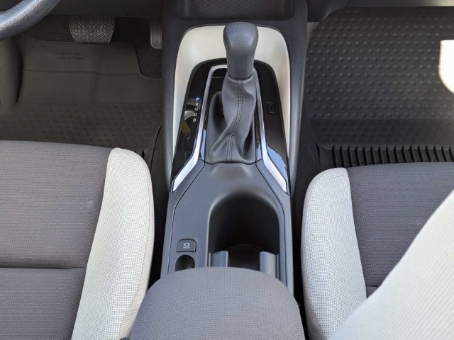 Used 2025 Toyota Corolla LE FWD image 17
