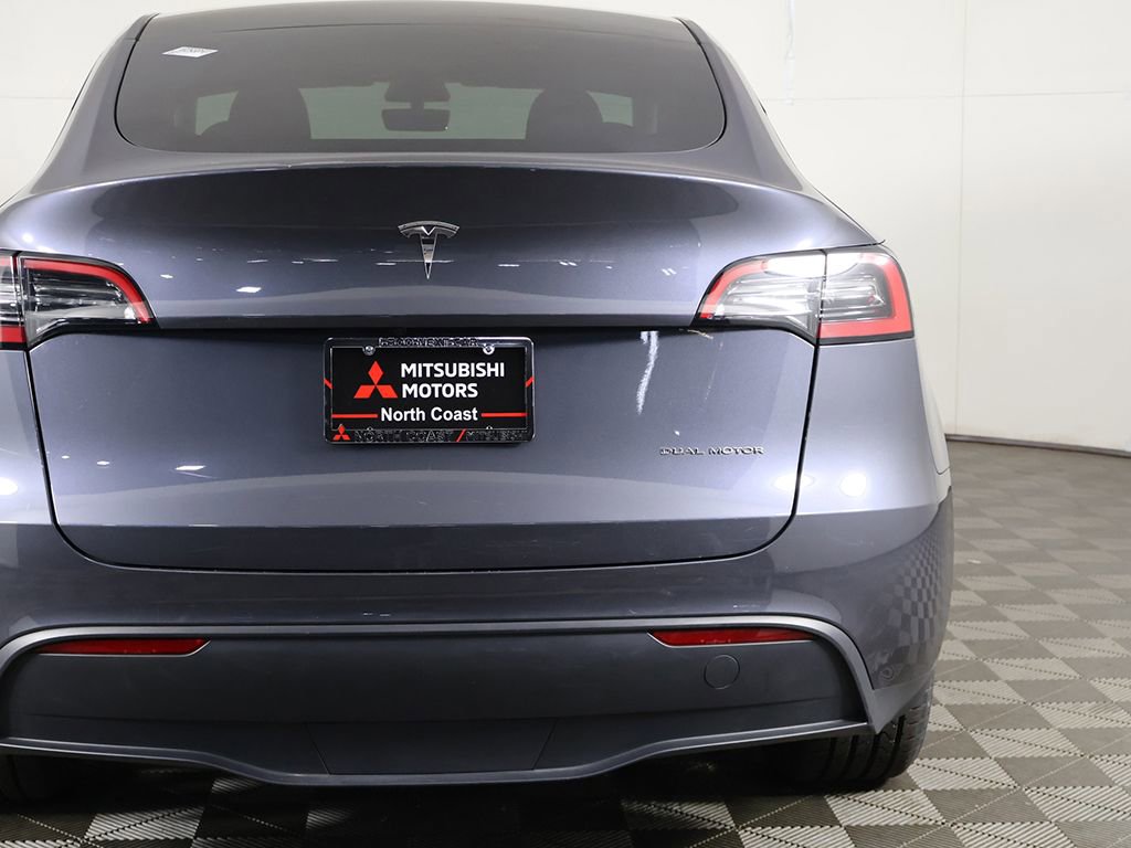 Used 2023 Tesla Model Y Long Range AWD/4WD image 17