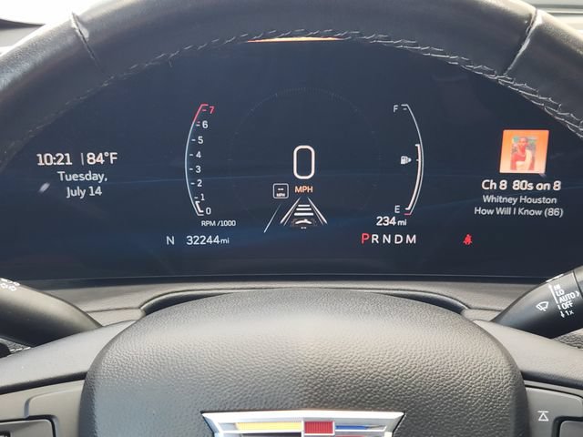 Used 2025 Cadillac XT4 Premium Luxury FWD image 7