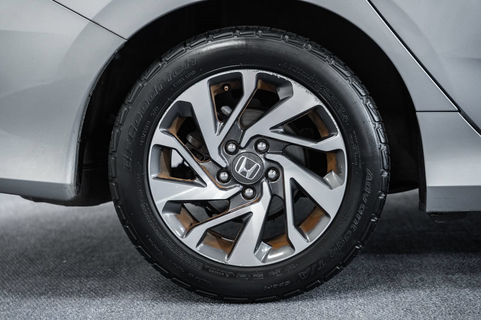 Used 2018 Honda Civic EX image 13