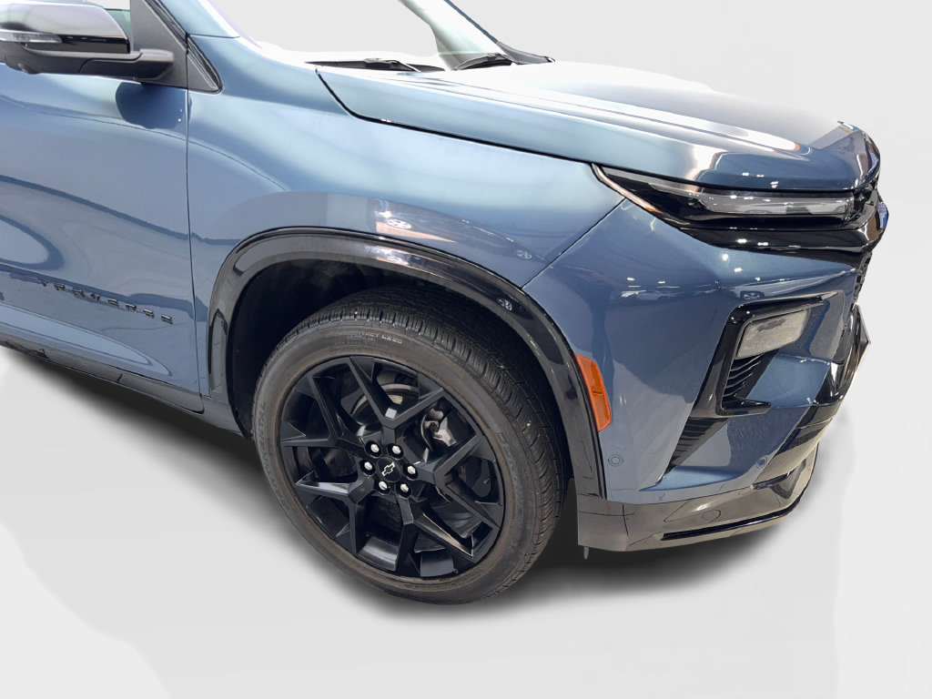 Used 2024 Chevrolet Traverse RS FWD image 20