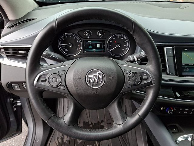 Used 2018 Buick Enclave Essence image 19