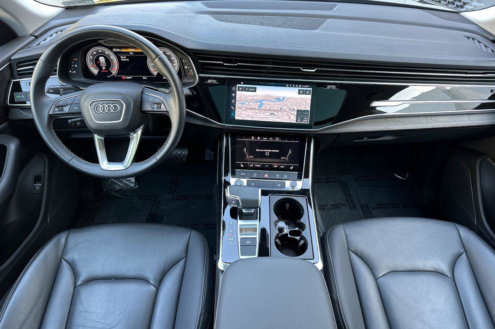 Used 2023 Audi Q8 Premium image 13