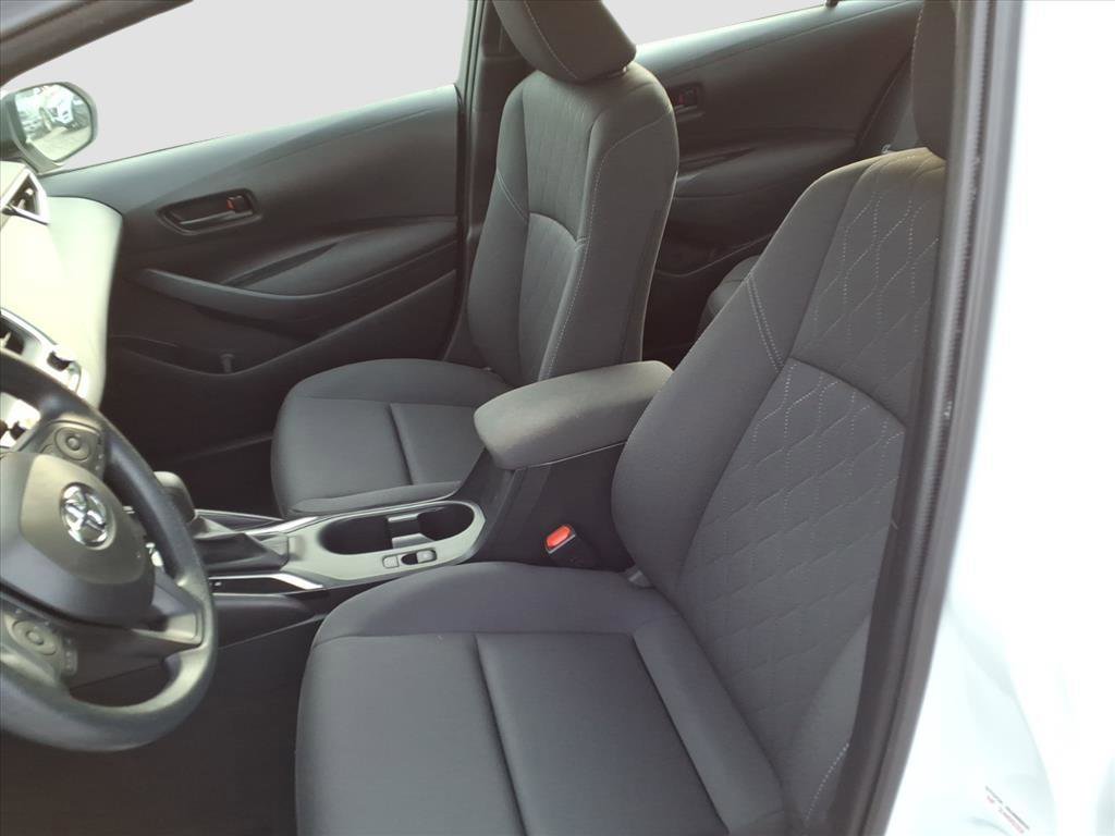 Used 2024 Toyota Corolla LE w/ LE Convenience Package FWD image 11