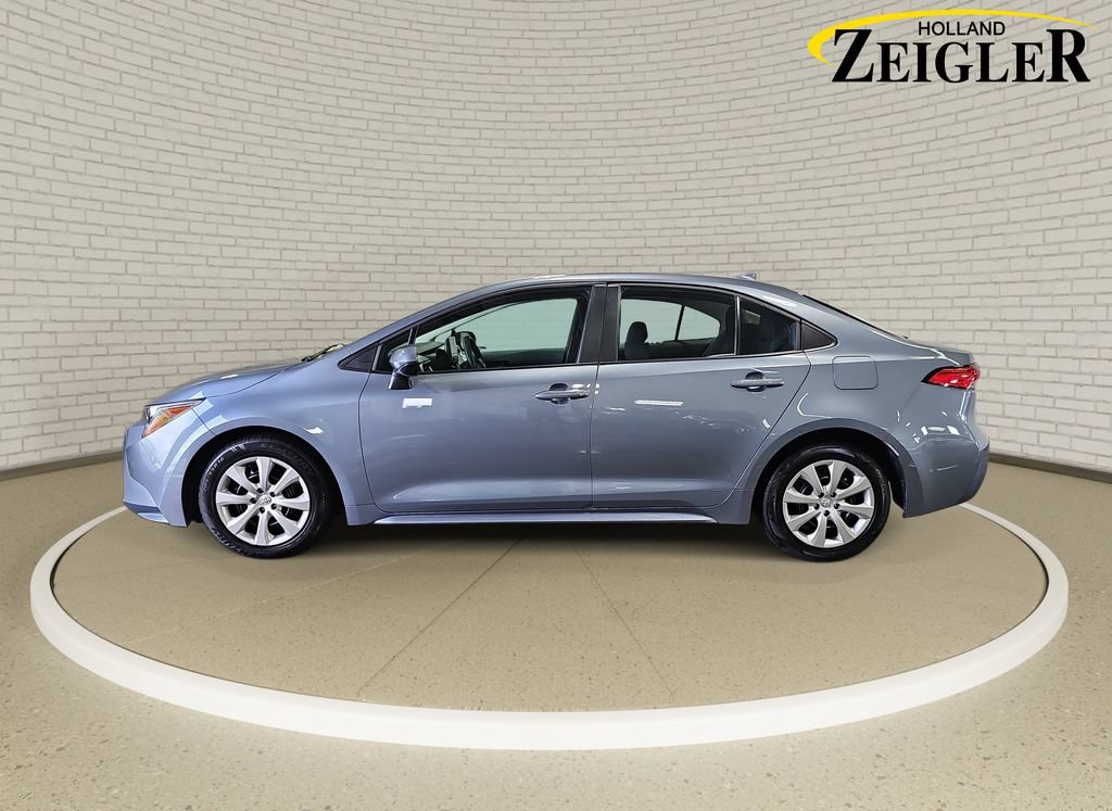 Used 2025 Toyota Corolla LE FWD image 8