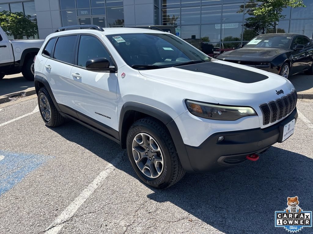 Used 2022 Jeep Cherokee Trailhawk w/ Comfort/Convenience Group AWD/4WD image 6