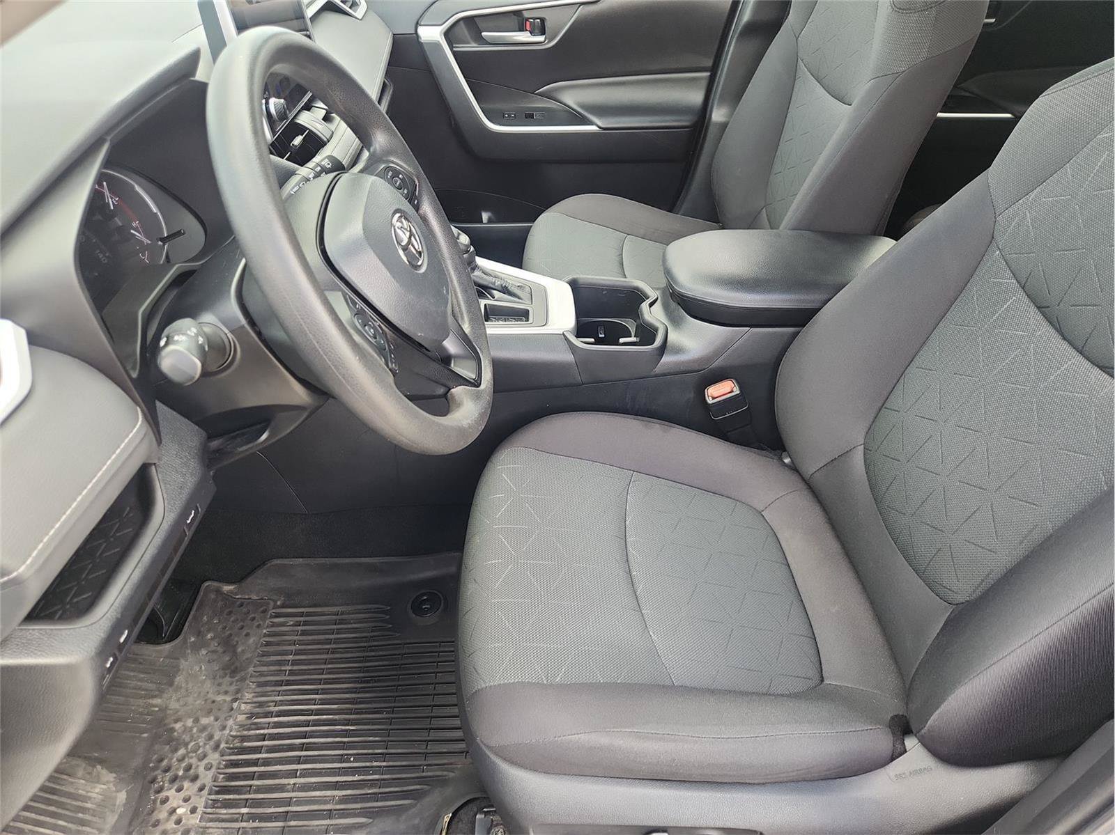 Used 2023 Toyota RAV4 XLE w/ Convenience Package FWD image 19