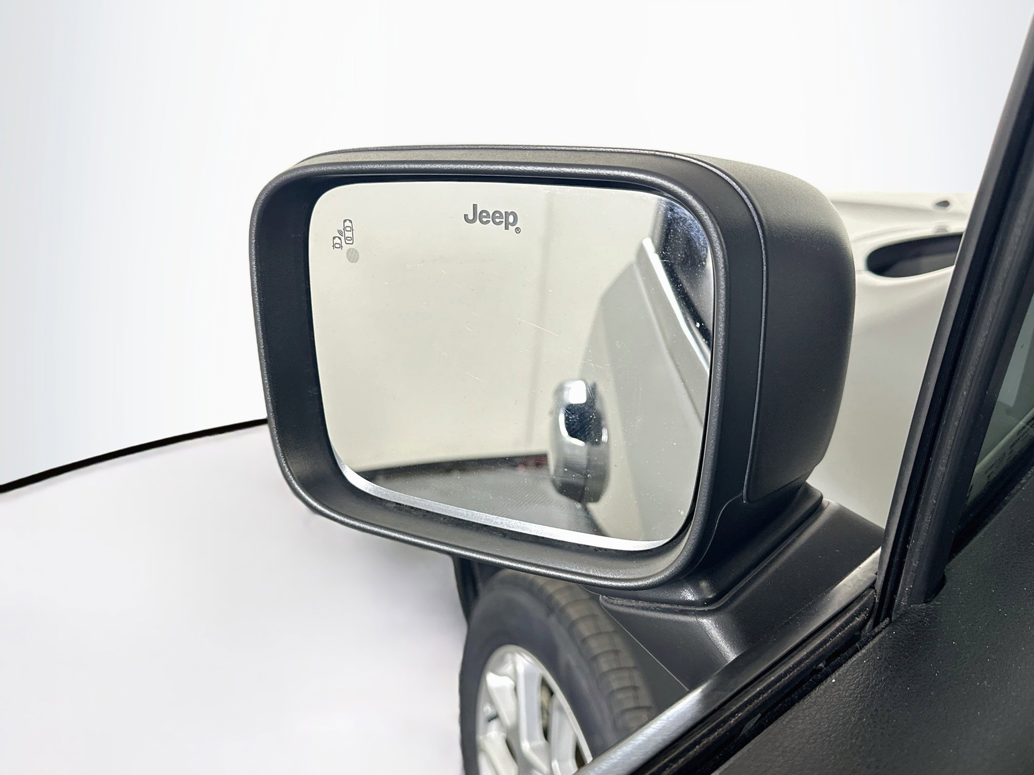 Used 2022 Jeep Renegade Latitude AWD/4WD image 16