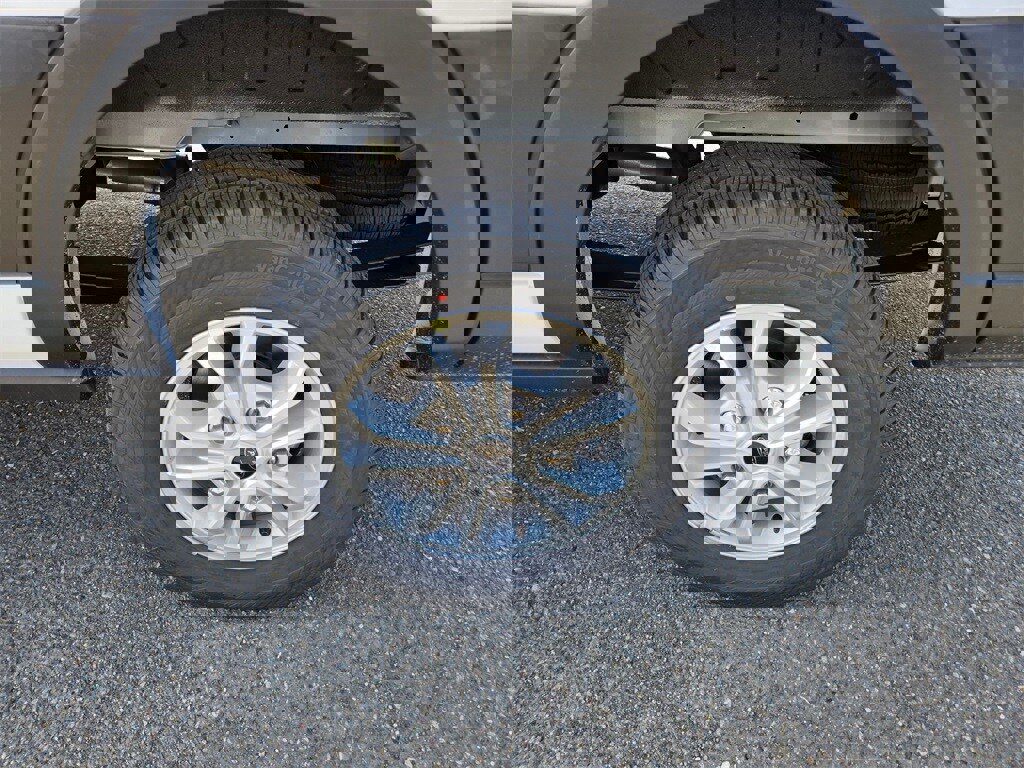 New 2025 Ford Transit 250 148 Medium Roof image 9