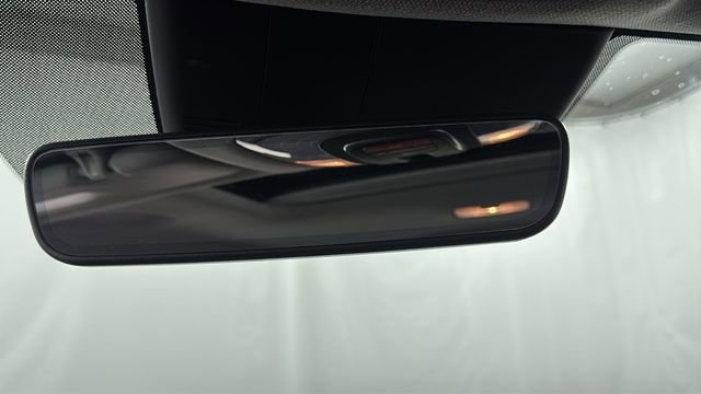 Used 2024 Hyundai Elantra Limited image 28