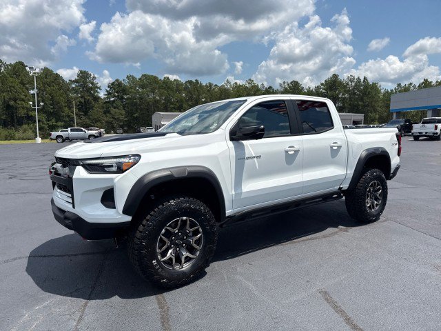 New 2026 Chevrolet Colorado ZR2 w/ Technology Package AWD/4WD image 7