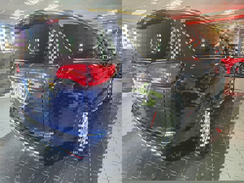 Used 2020 Chrysler Pacifica Touring-L image 4