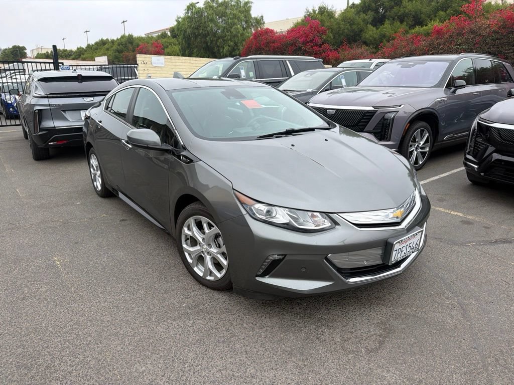 Used 2016 Chevrolet Volt Premier w/ Driver Confidence Package FWD image 2