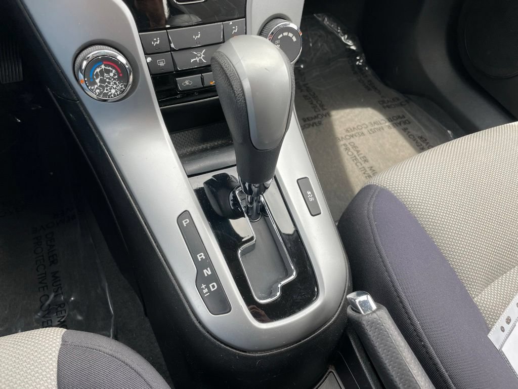 Used 2012 Chevrolet Cruze LS w/ Connectivity Package FWD image 13