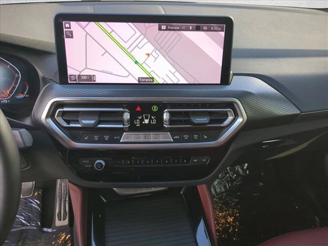 Used 2024 BMW X4 xDrive30i w/ M Sport Package AWD/4WD image 15