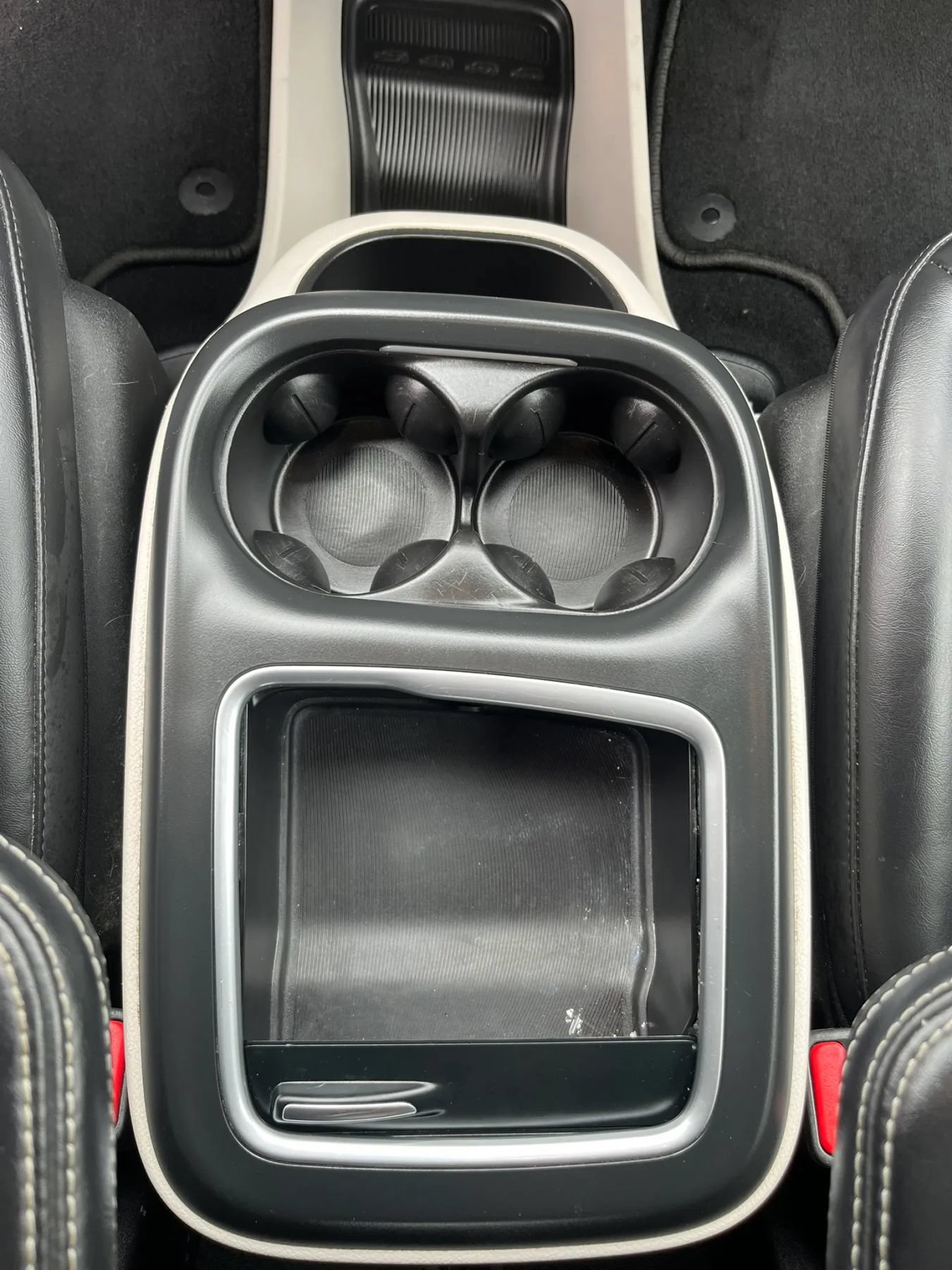 Used 2023 Chrysler Pacifica Touring-L FWD image 31