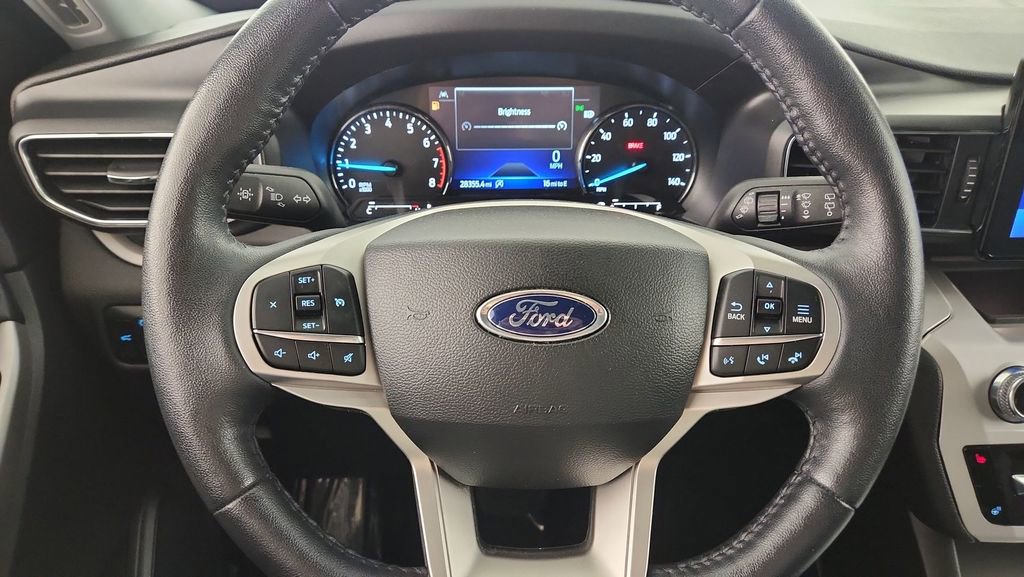 Used 2024 Ford Explorer XLT w/ Equipment Group 202A AWD/4WD image 12