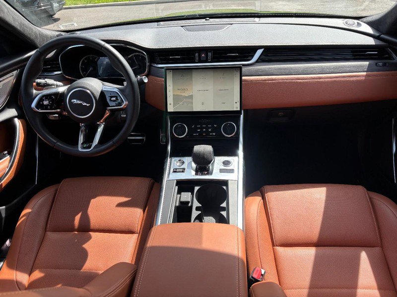 Used 2023 Jaguar XF R-Dynamic SE AWD/4WD image 14