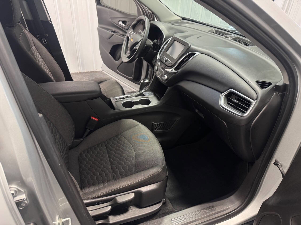 Used 2018 Chevrolet Equinox LT image 8