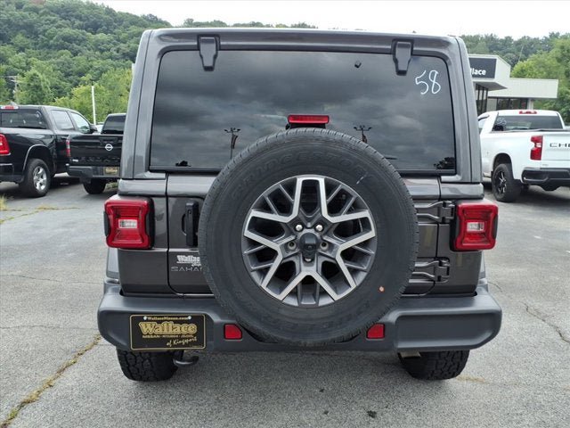 Used 2025 Jeep Wrangler Unlimited Sahara AWD/4WD image 6