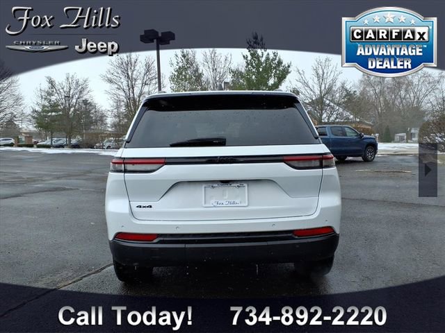 Certified 2024 Jeep Grand Cherokee Altitude AWD/4WD image 7