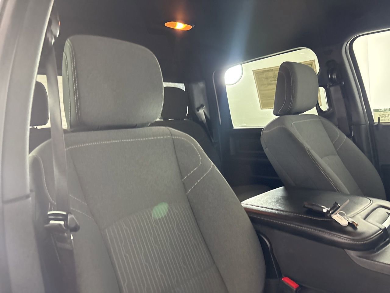 Used 2024 RAM 2500 Tradesman w/ Chrome Appearance Group image 25