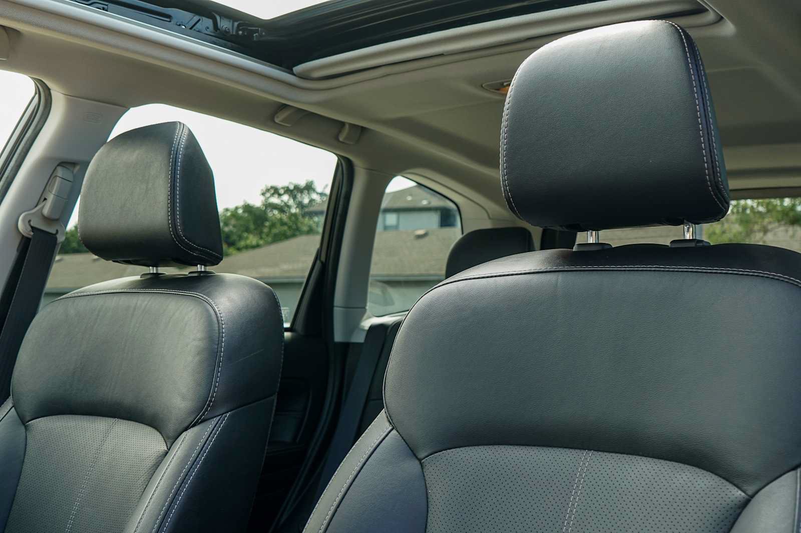 Used 2018 Subaru Forester 2.5i Touring AWD/4WD image 10