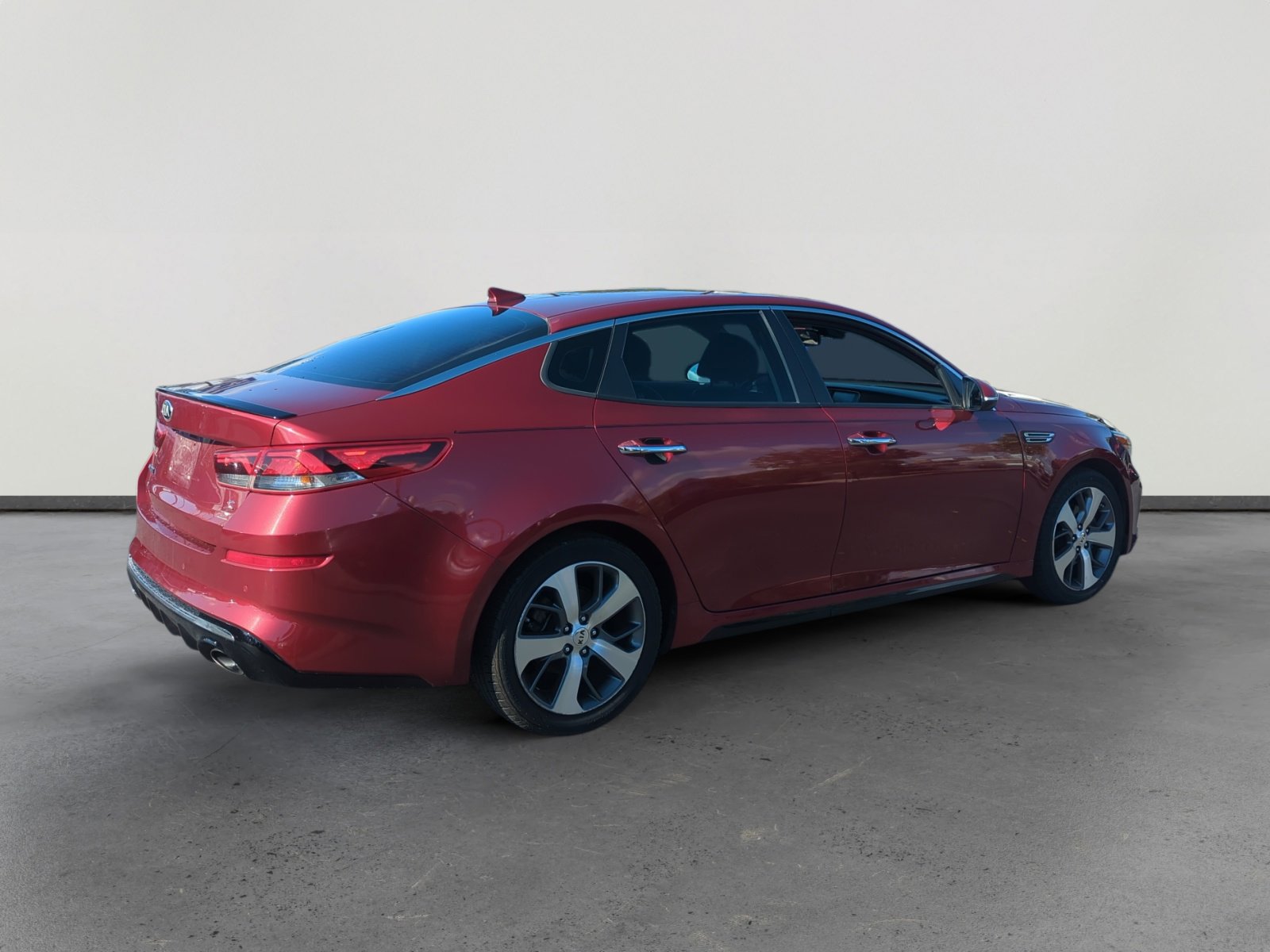 Used 2019 Kia Optima S image 5