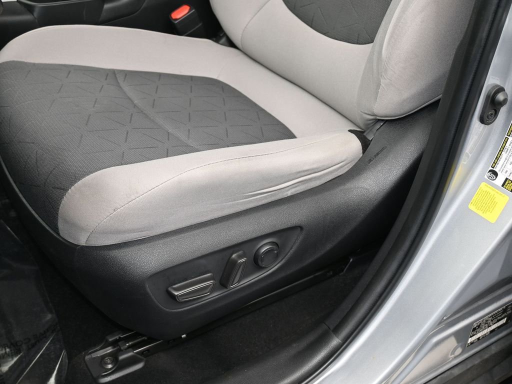 Used 2023 Toyota RAV4 XLE image 11