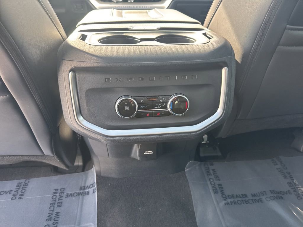 Used 2025 Ford Expedition Max Platinum AWD/4WD image 16