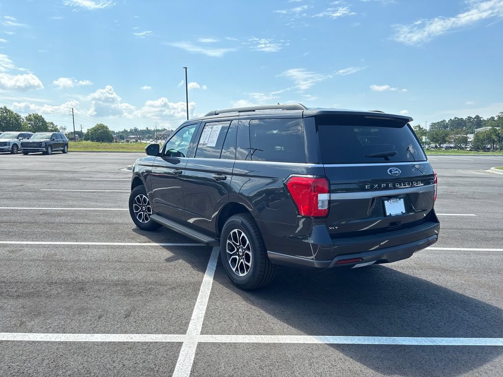 Used 2024 Ford Expedition XLT AWD/4WD image 29