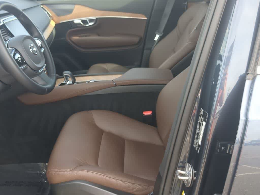 Certified 2024 Volvo XC90 B6 Plus AWD/4WD image 15