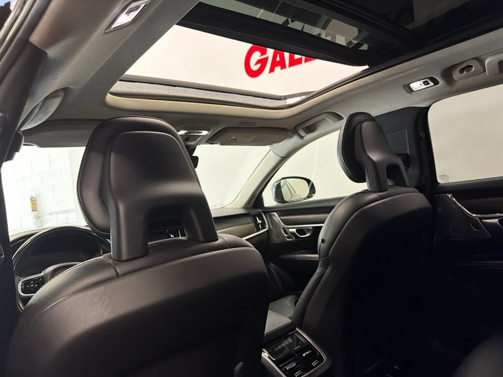 Used 2018 Volvo V90 T6 Cross Country w/ Convenience Package AWD/4WD image 15