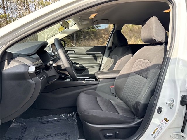 Used 2023 Nissan Altima 2.5 SV image 13