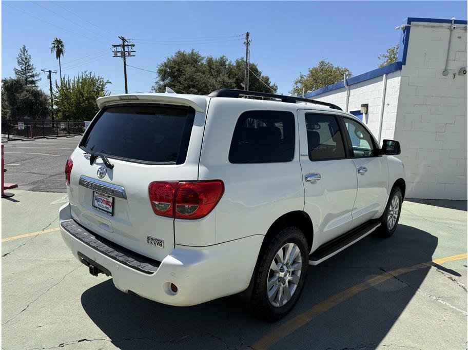 Used 2015 Toyota Sequoia Platinum AWD/4WD image 6