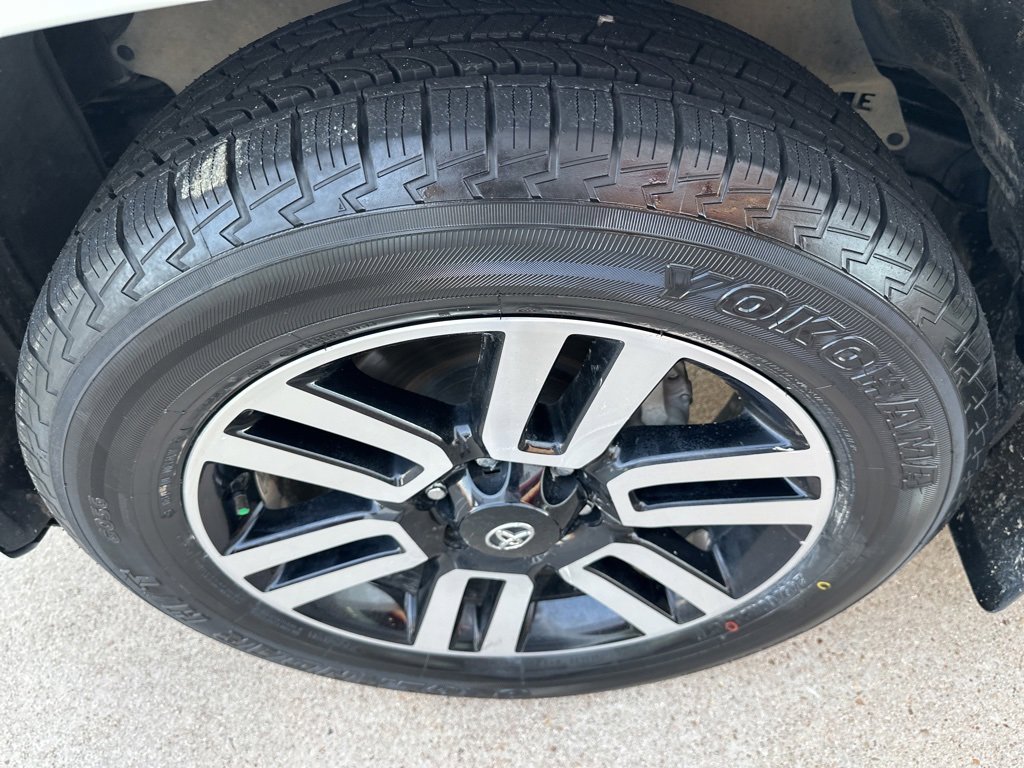 Used 2023 Toyota 4Runner Limited image 24