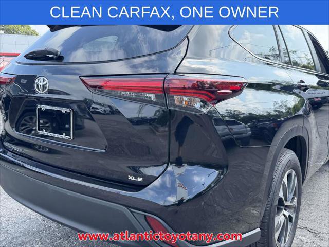 Certified 2025 Toyota Highlander XLE FWD image 8