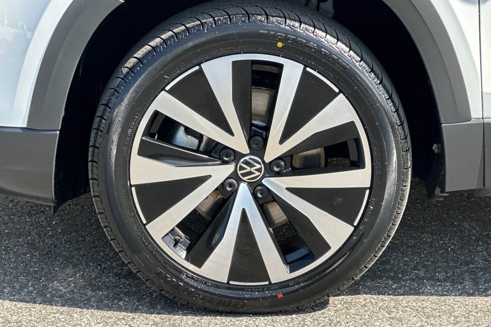 Used 2022 Volkswagen Taos SE FWD image 36