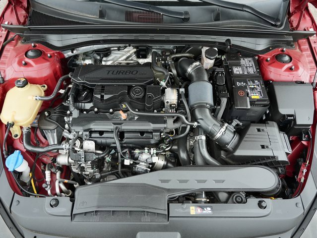 Used 2023 Kia K5 LXS image 31