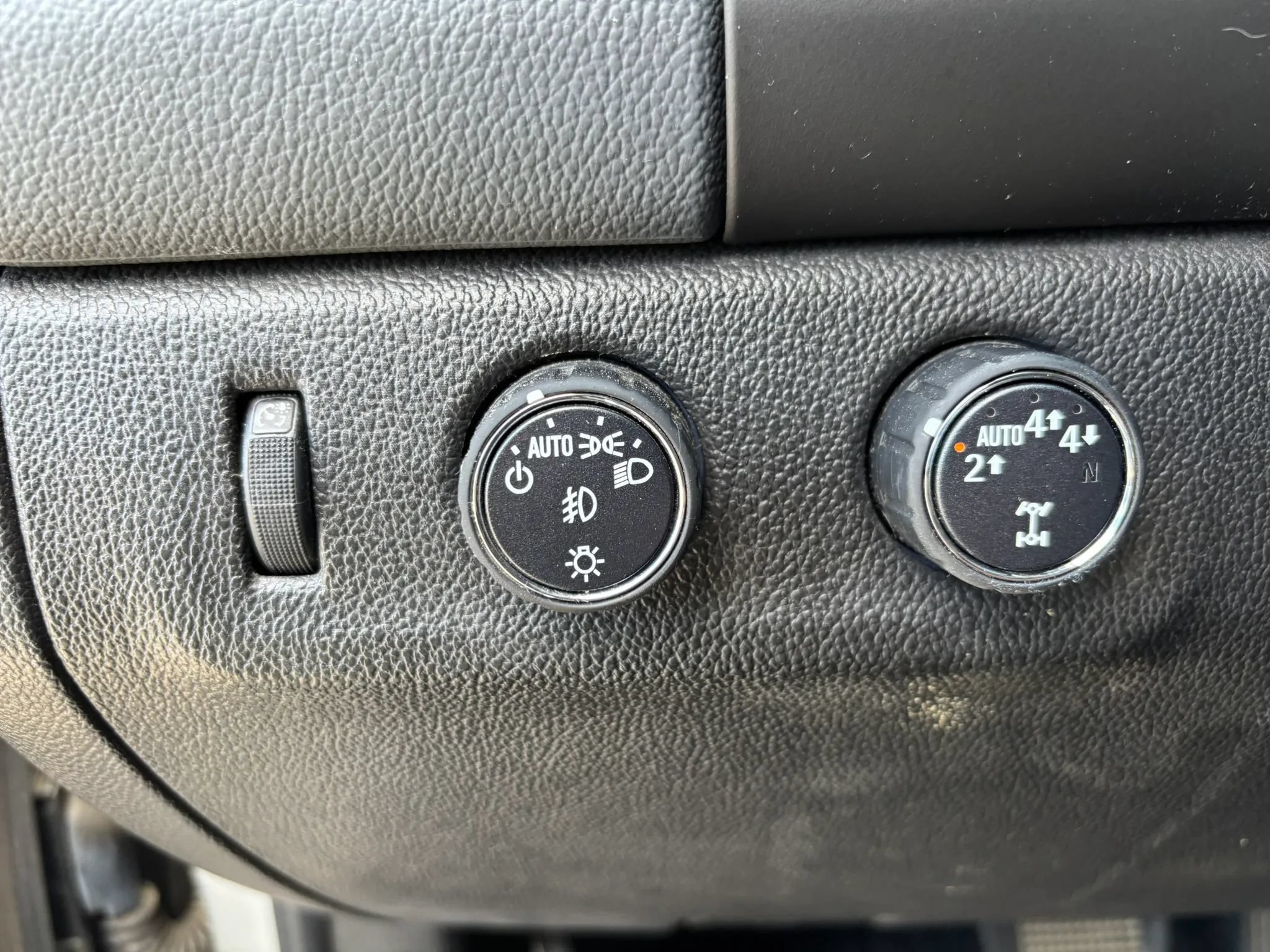 Used 2018 Chevrolet Colorado Z71 AWD/4WD image 17