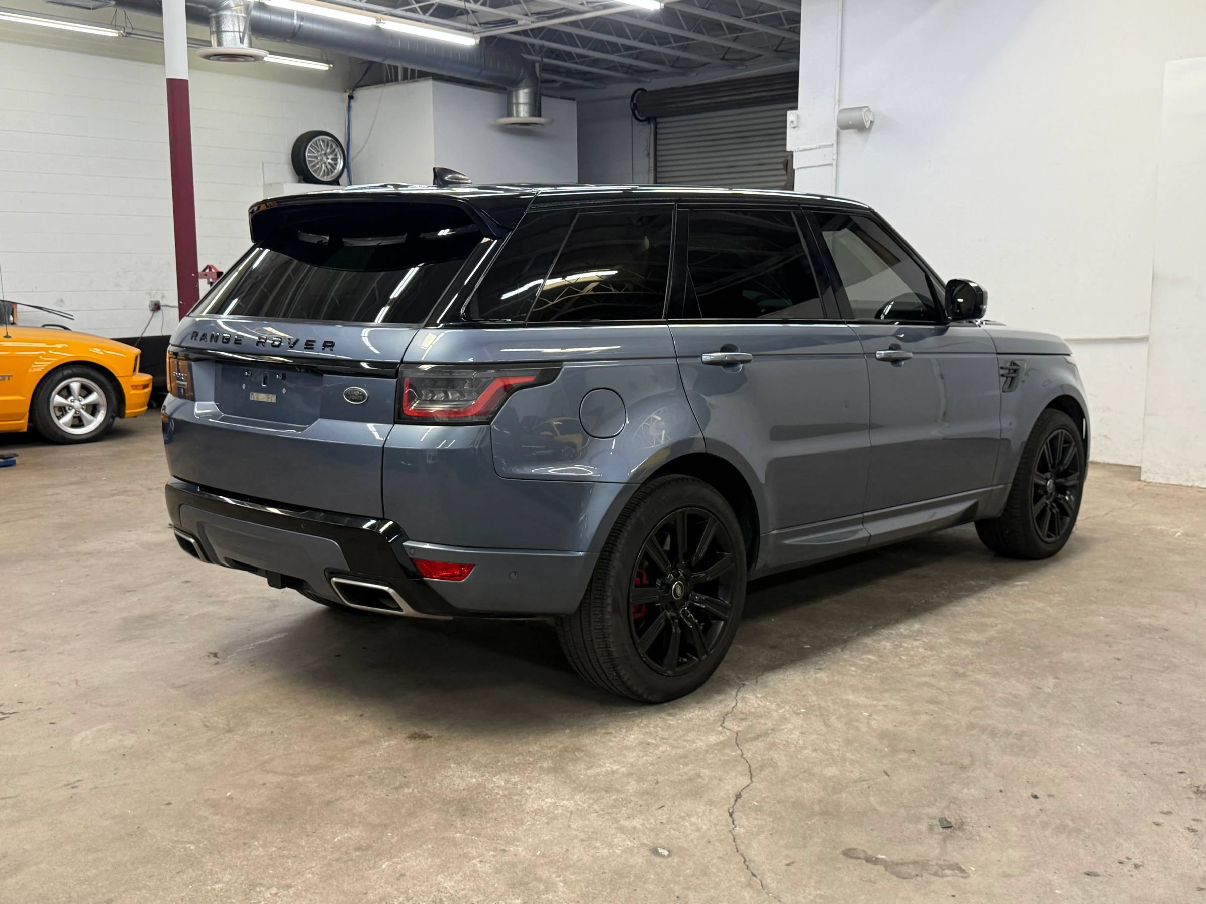 Used 2018 Land Rover Range Rover Sport Supercharged AWD/4WD image 5