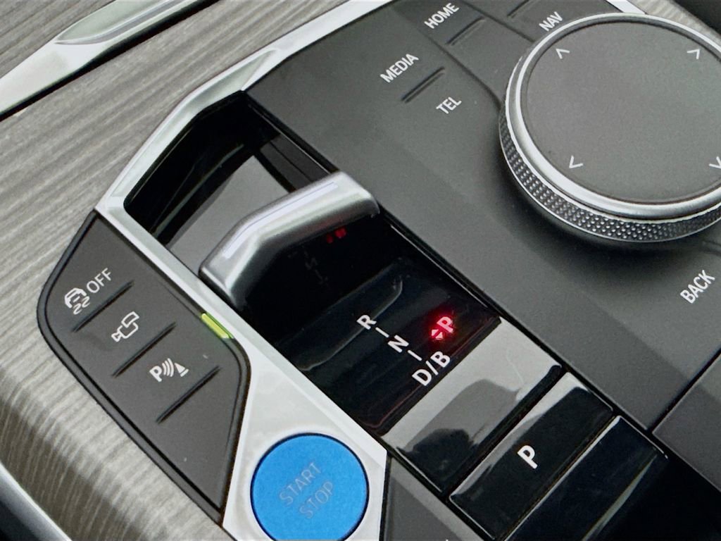 Used 2025 BMW i4 xDrive40i image 20